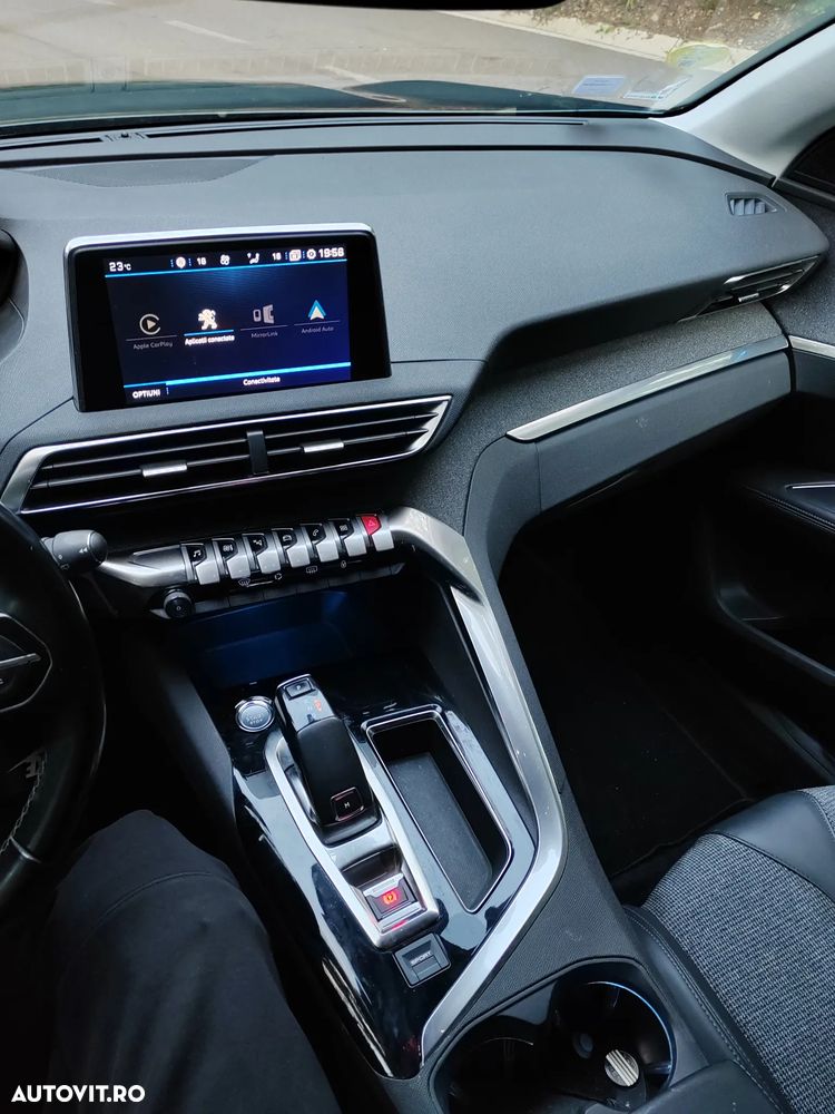 Peugeot 5008 1.5L BlueHDI EAT8 S&S Allure - 36