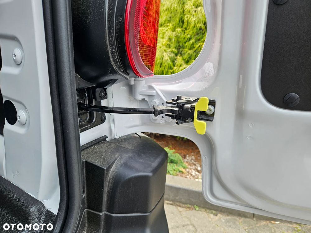 Toyota Proace City Verso 1.5 D-4D Combi - 9