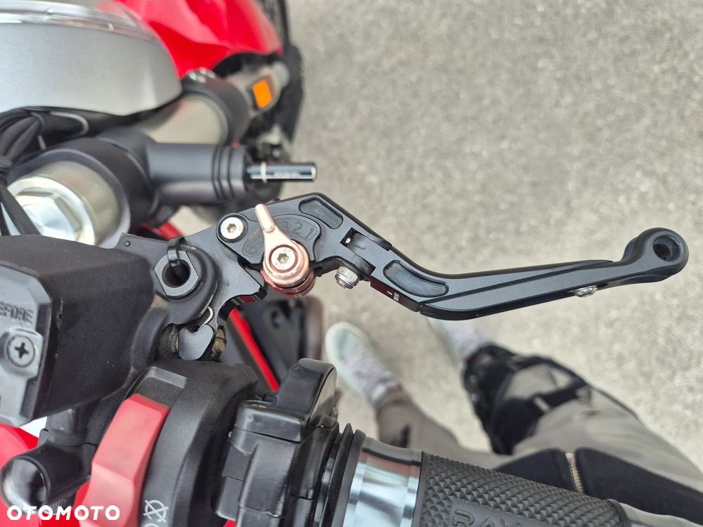 Ducati Monster - 31
