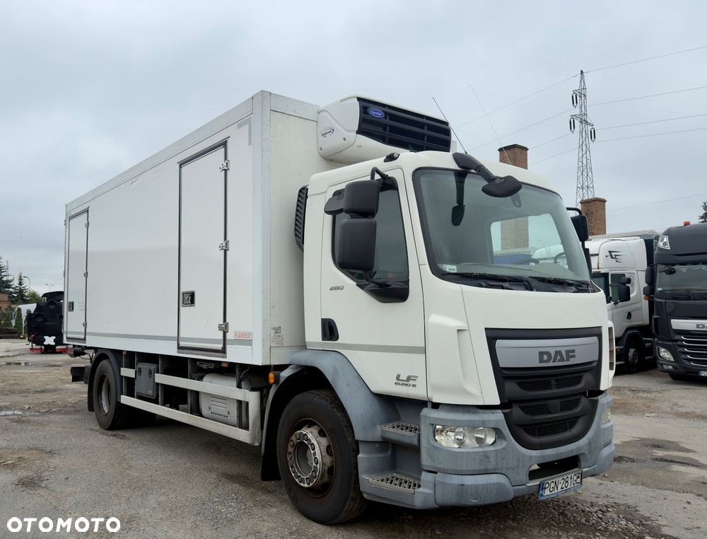DAF LF 280 // XARIOS 500 /// Chłodnia /// Winda Dhollandoa - 2