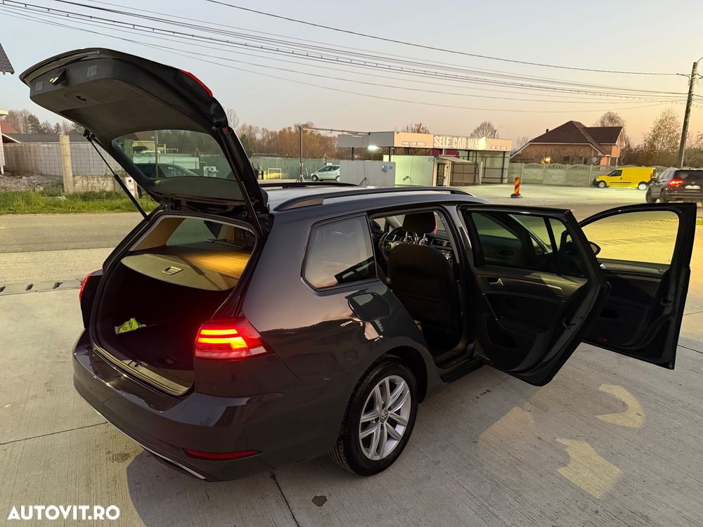 Volkswagen Golf 2.0 TDI (BlueMotion Technology) Comfortline - 27