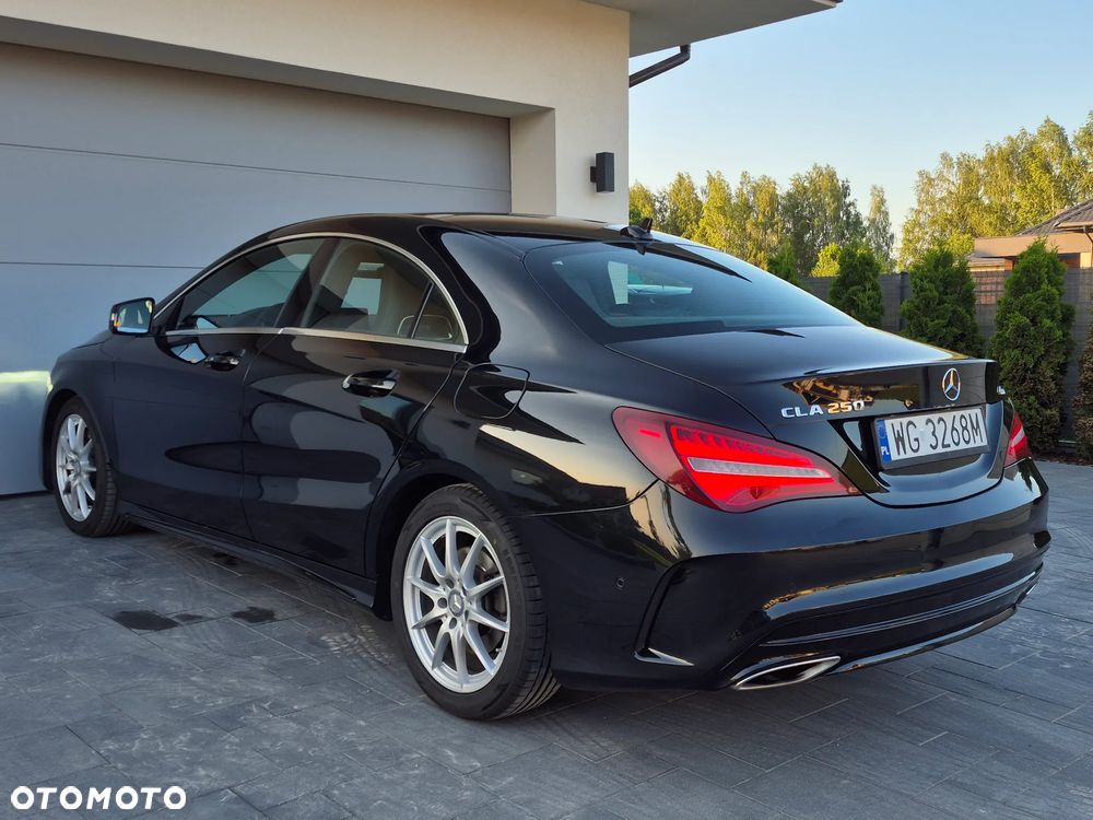 Mercedes-Benz CLA 250 4Matic 7G-DCT - 7