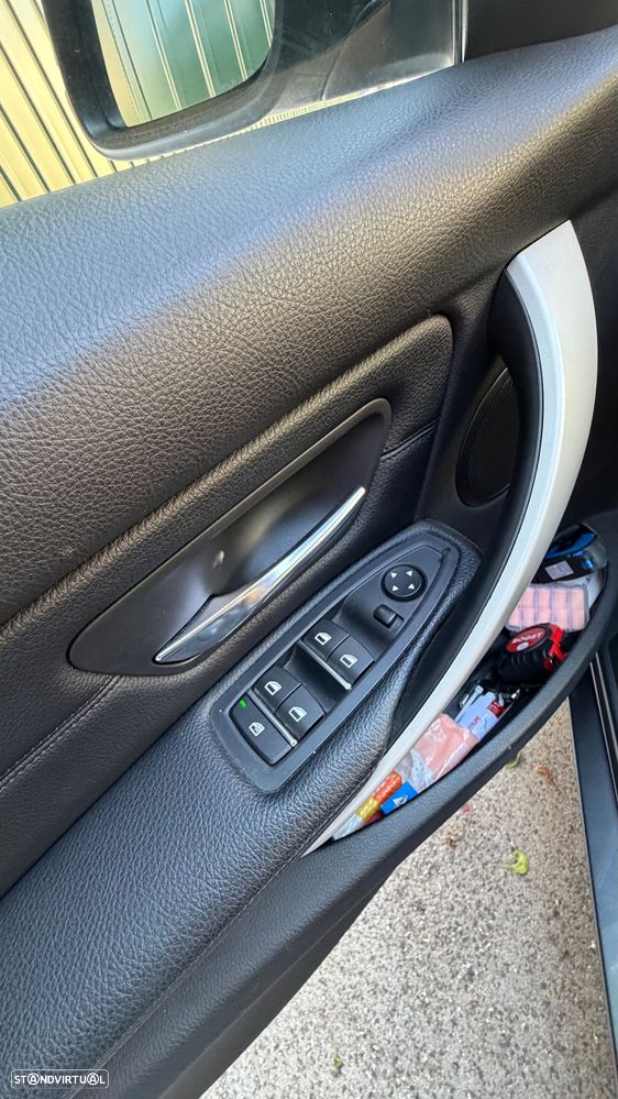 BMW 320 d xDrive Auto - 4
