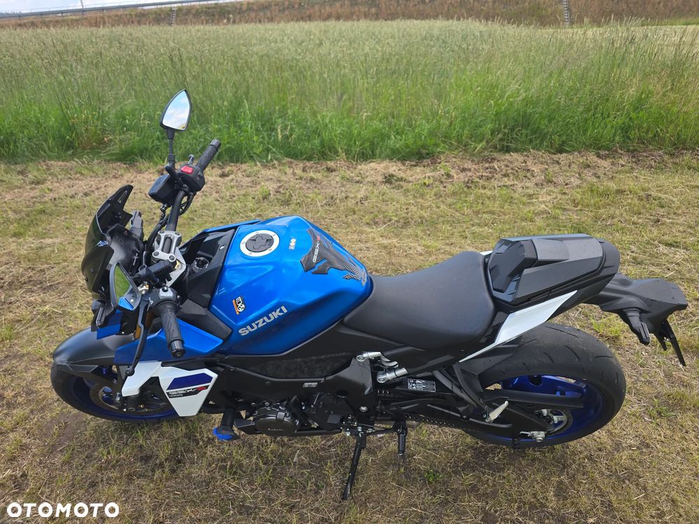 Suzuki GSX 1000 - 8