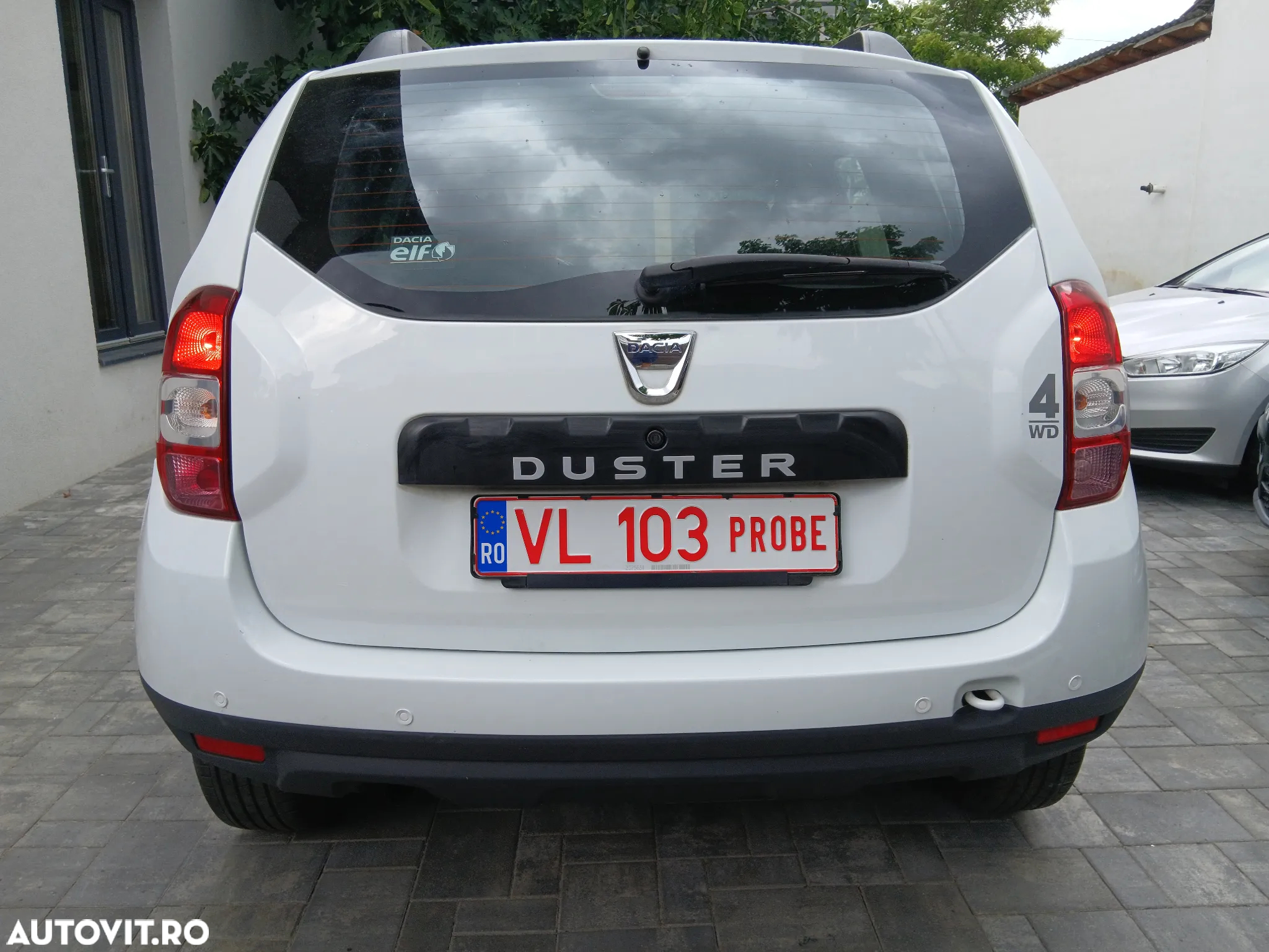 Dacia Duster 1.5 dCi 4x4 Laureate - 3