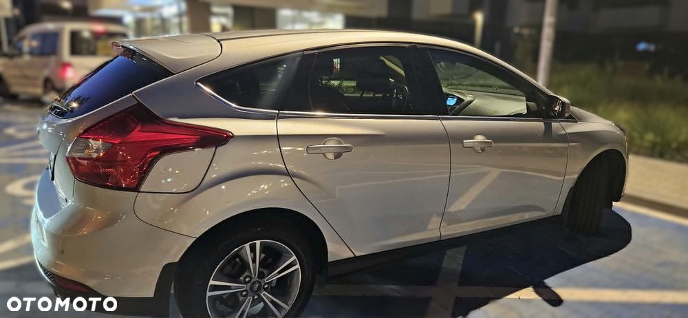 Ford Focus 1.6 EcoBoost Titanium - 6