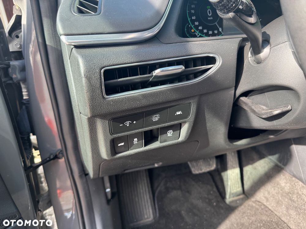 Hyundai Sonata - 31