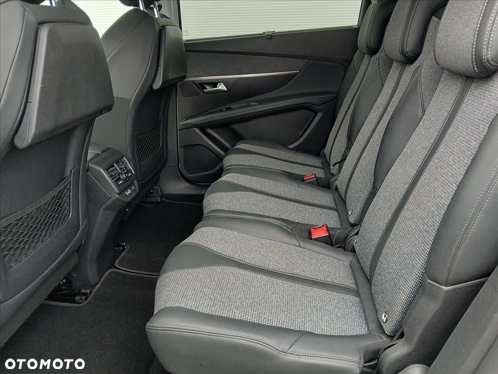 Peugeot 5008 1.6 PureTech Allure S&S EAT8 - 9