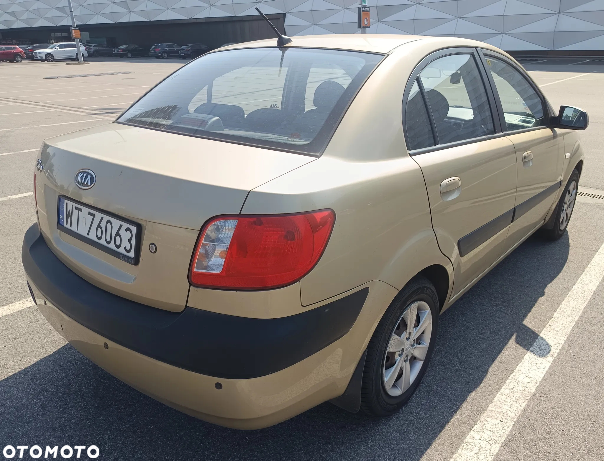 Kia Rio - 6