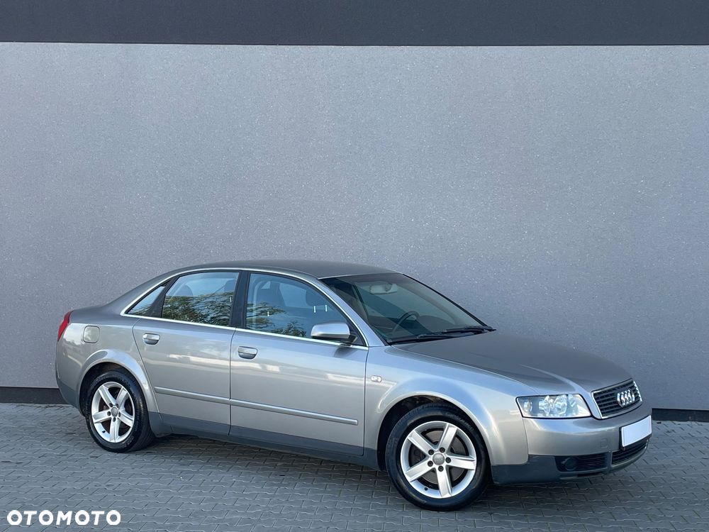 Audi A4 Limousine 2004 photo 3