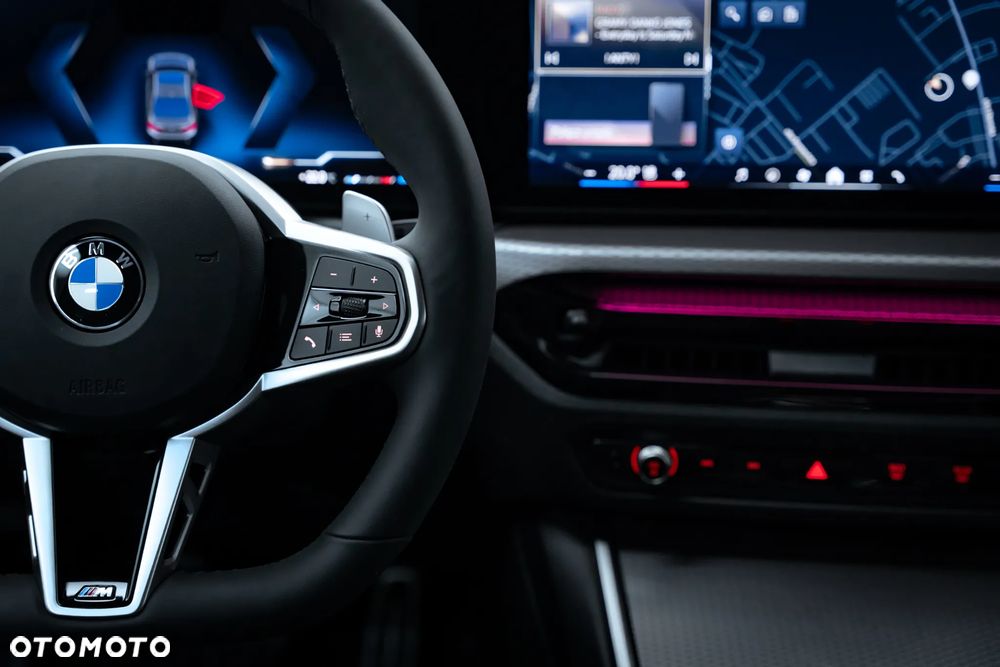 BMW Seria 3 318i M Sport - 33