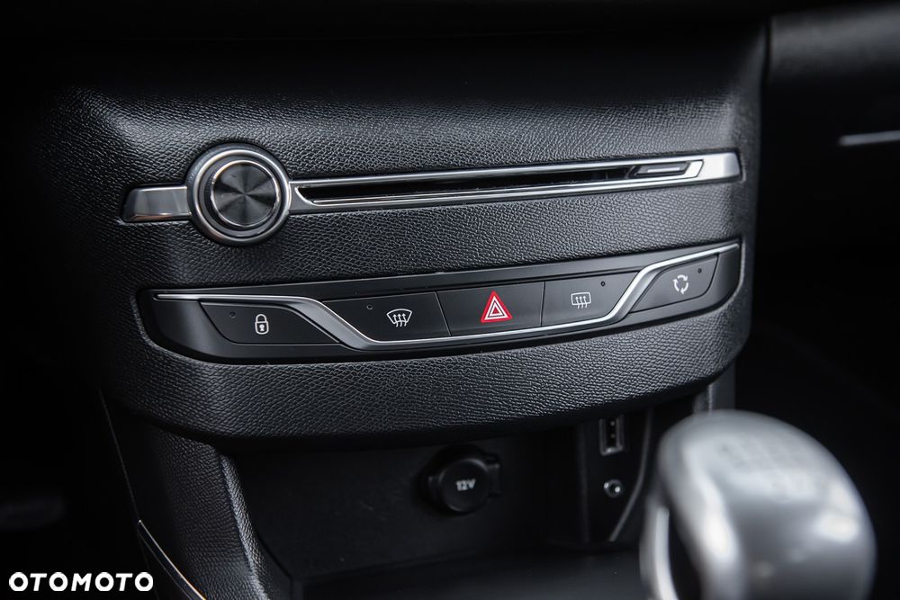 Peugeot 308 155 THP Premium - 23