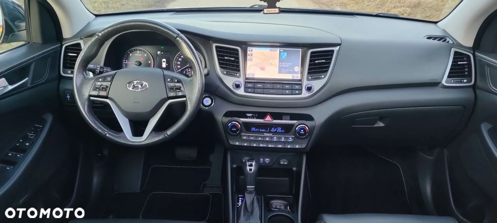 Hyundai Tucson blue 1.7 CRDi 2WD DCT Premium - 12