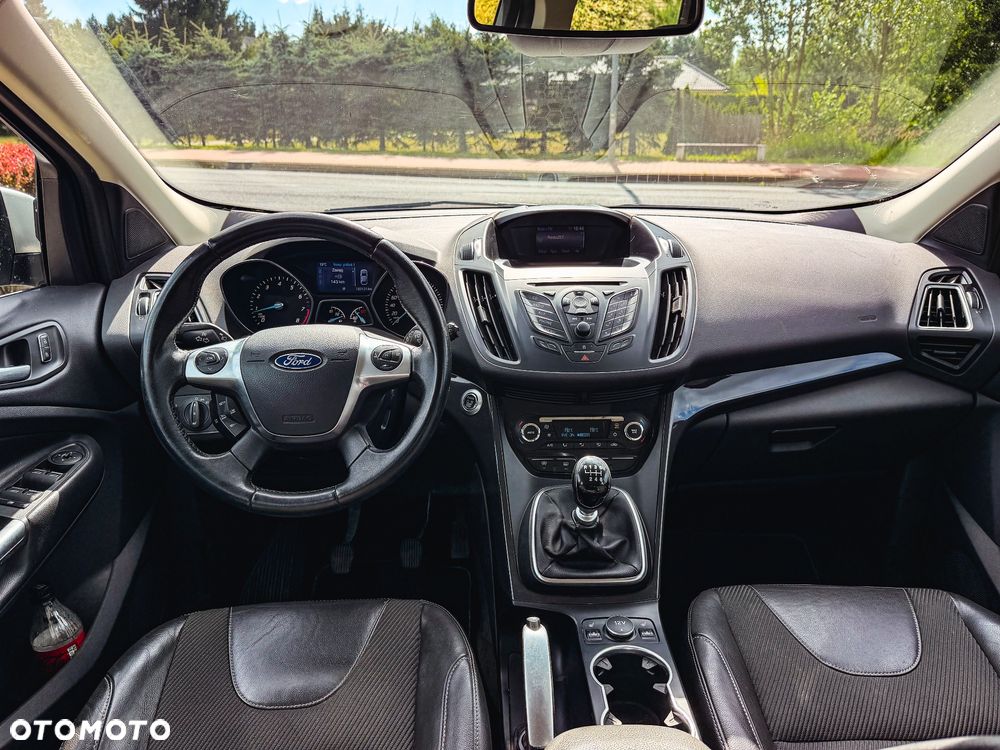 Ford Kuga 1.5 EcoBoost 2x4 Titanium - 29