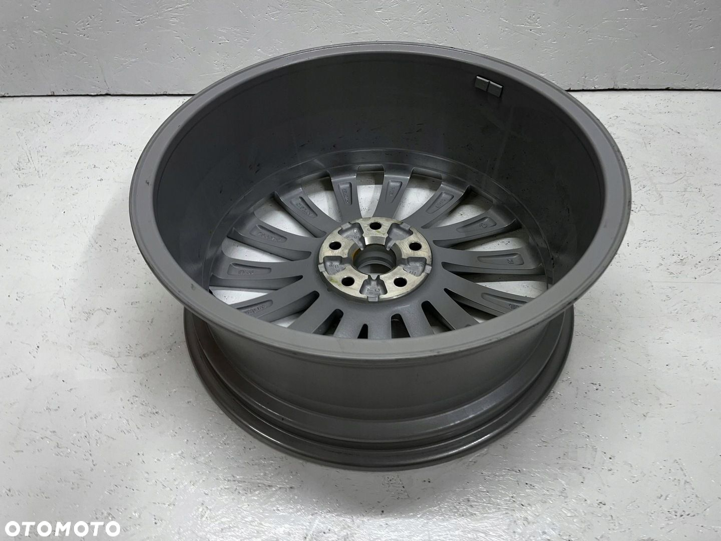 Skoda Octavia IV 4 2019 - 5E3601025 FELGA 7.5" x 19" 5x112 ET 48 - 6