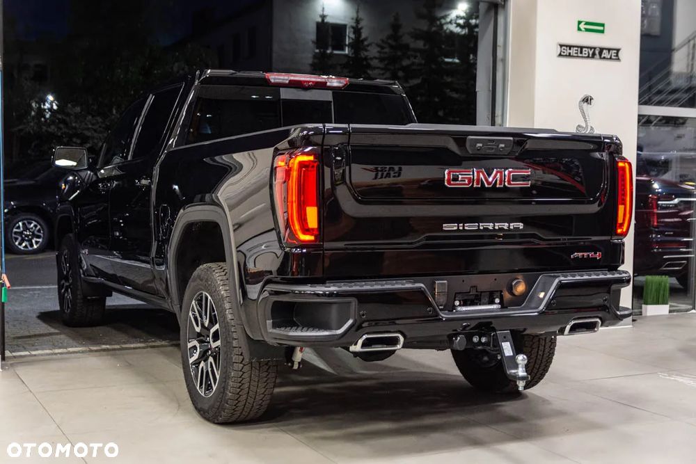 GMC Sierra - 13