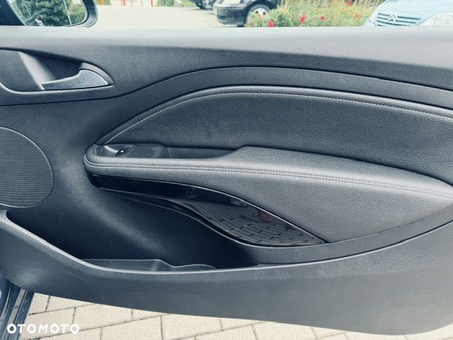 Opel Adam 1.0 Start/Stop Black Jack - 26
