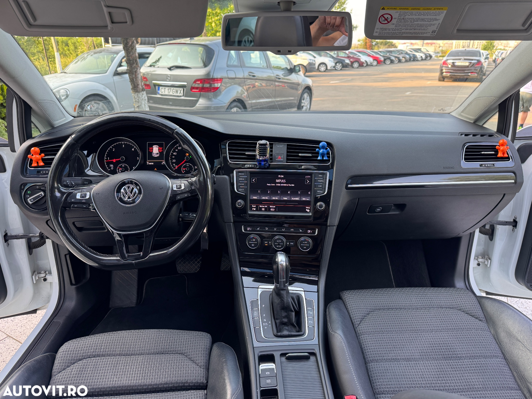 Volkswagen Golf 2.0 TDI SCR DSG Comfortline - 5
