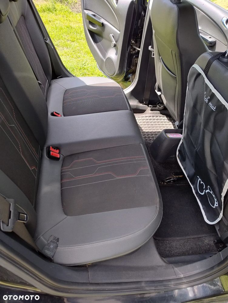 Opel Corsa 1.4 16V Cosmo - 17