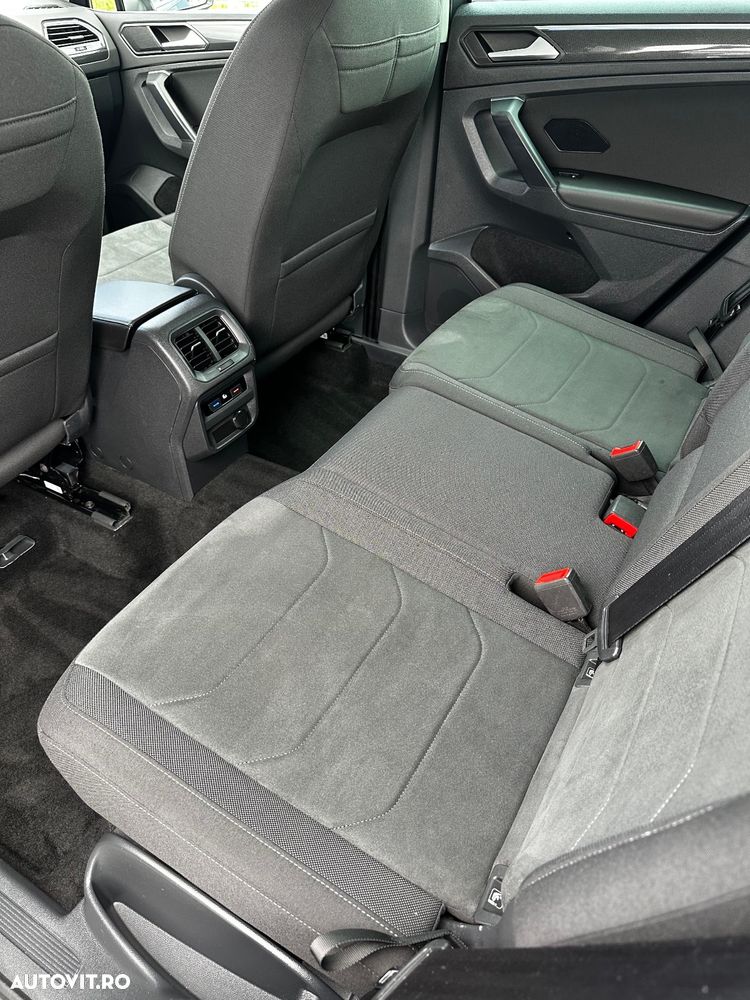 Volkswagen Tiguan 2.0 TDI SCR 4MOTION DSG Elegance - 26