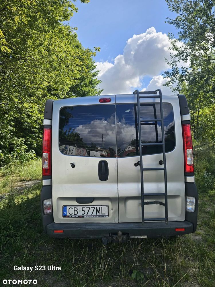 Opel Vivaro - 2