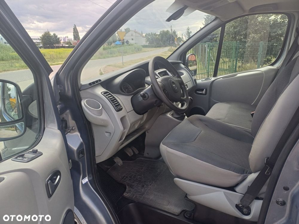 Opel VIVARO - 11