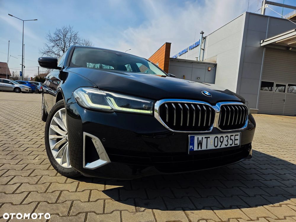 BMW Seria 5 520i Luxury Line sport - 10