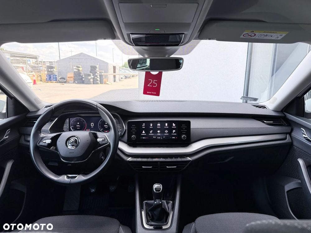 Skoda Octavia 1.5 TSI ACT Ambition - 32