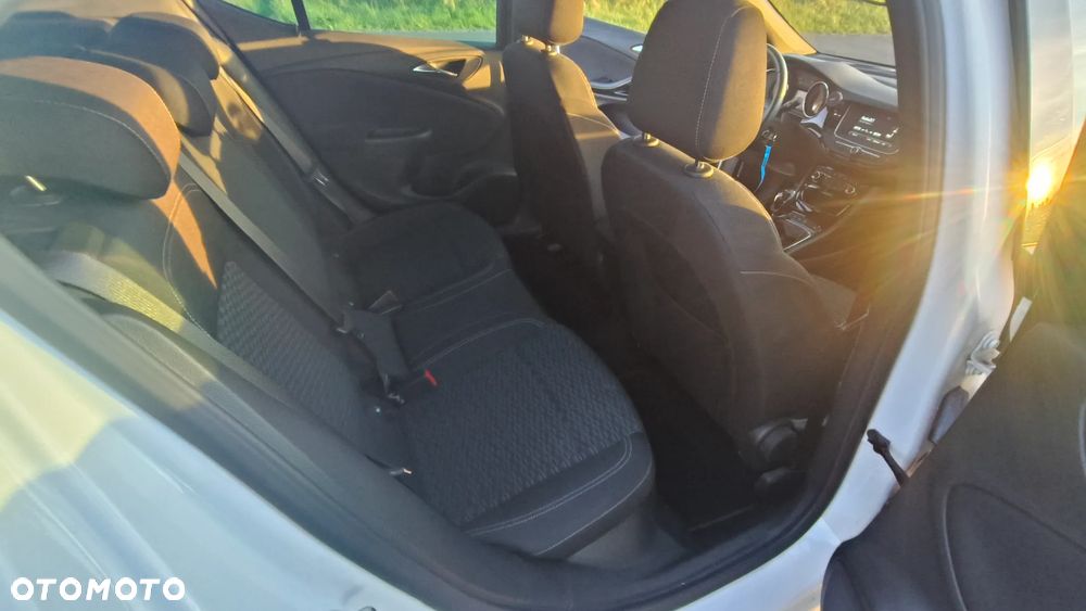 Opel Astra 1.4 T Dynamic - 12