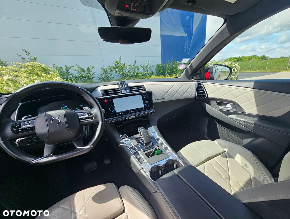 DS Automobiles DS 7 Crossback - 12