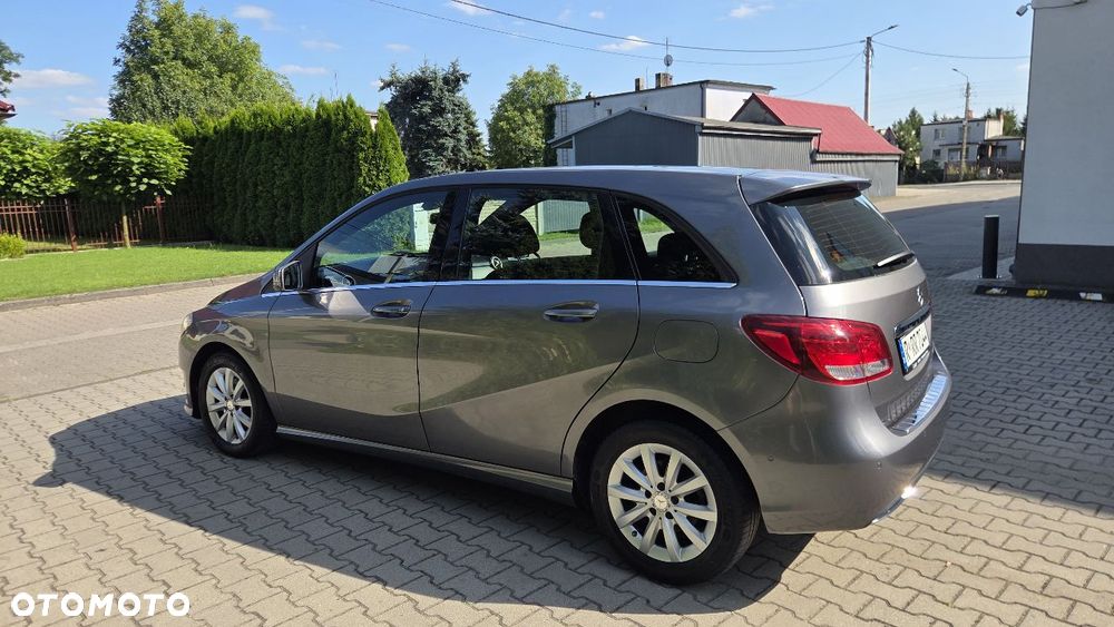 Mercedes-Benz Klasa B 180 (BlueEFFICIENCY) 7G-DCT - 3