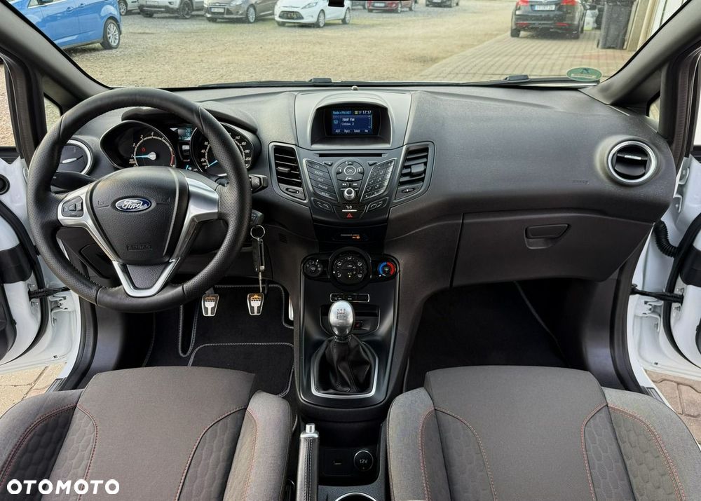 Ford Fiesta 1.0 EcoBoost S&S ST-LINE X - 16