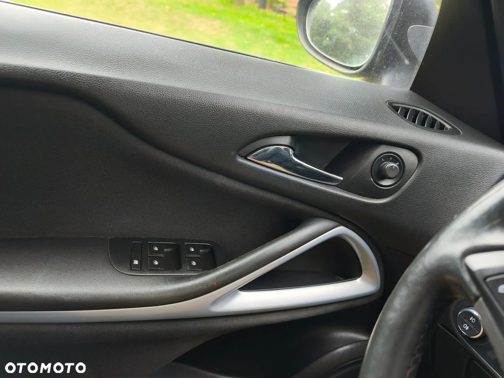 Opel Zafira 1.6 T 120 Lat S&S - 21