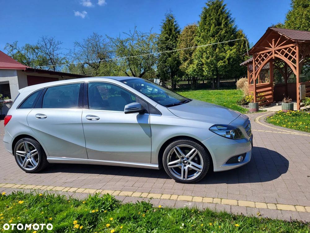 Mercedes-Benz Klasa B 200 7G-DCT Edition - 5