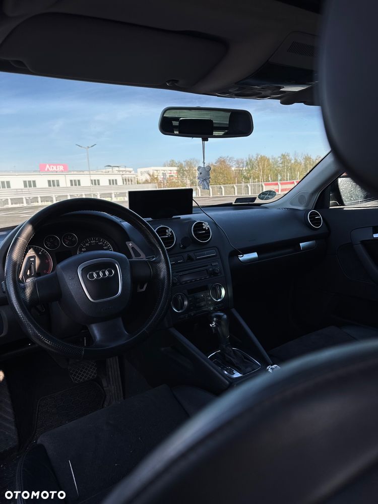 Audi A3 Sportback - 2