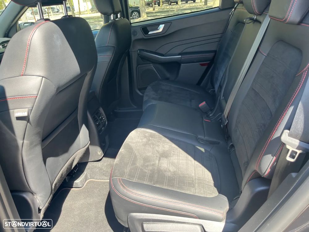 Ford Kuga 2.5 PHEV ST-Line X - 3