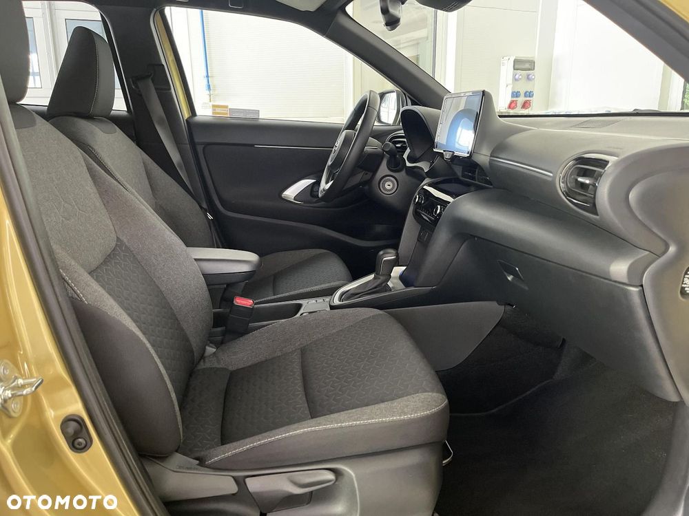 Toyota Yaris Cross - 8