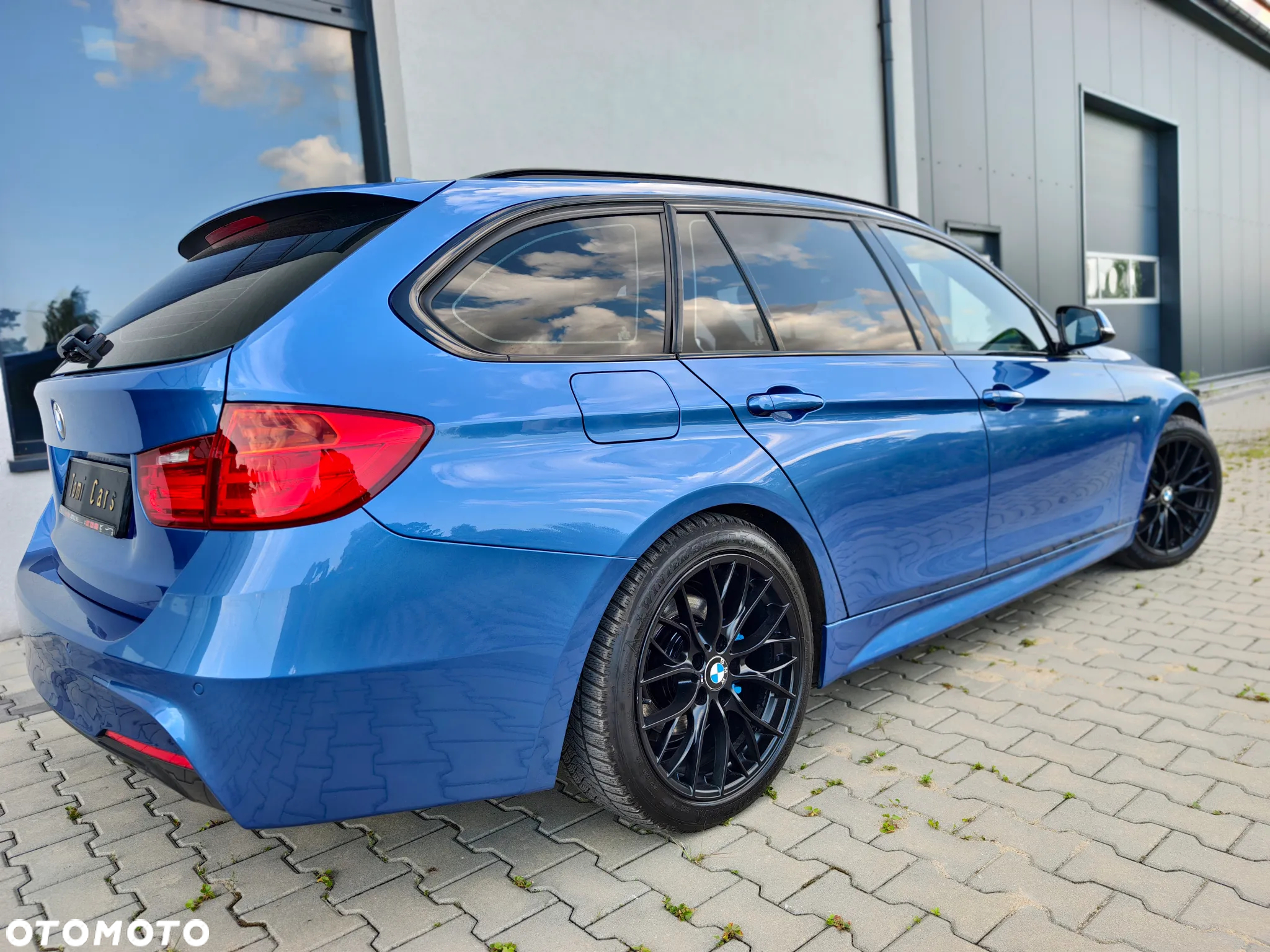 BMW Seria 3 318d Touring Blue Performance - 34