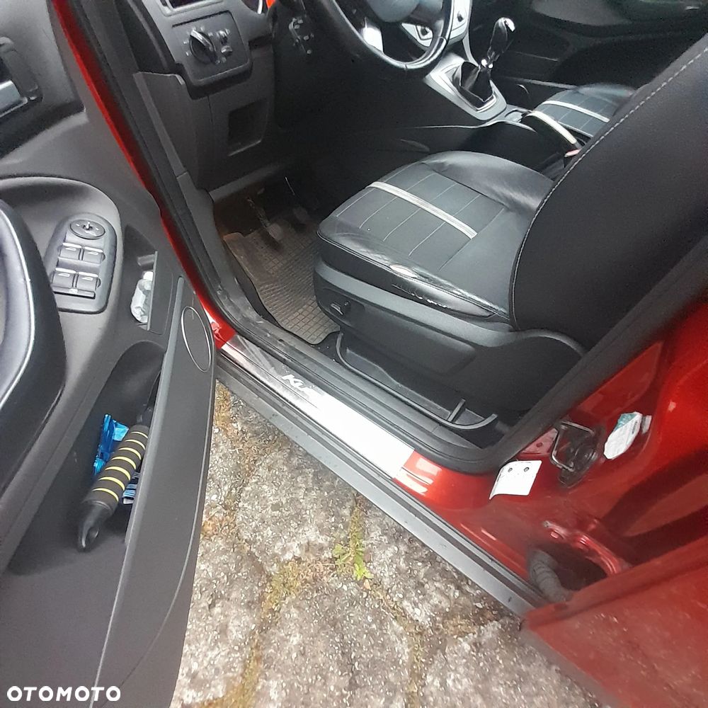 Ford Kuga 2.0 TDCi 2x4 Titanium - 11