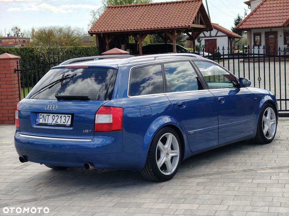 Audi A4 Avant - 4