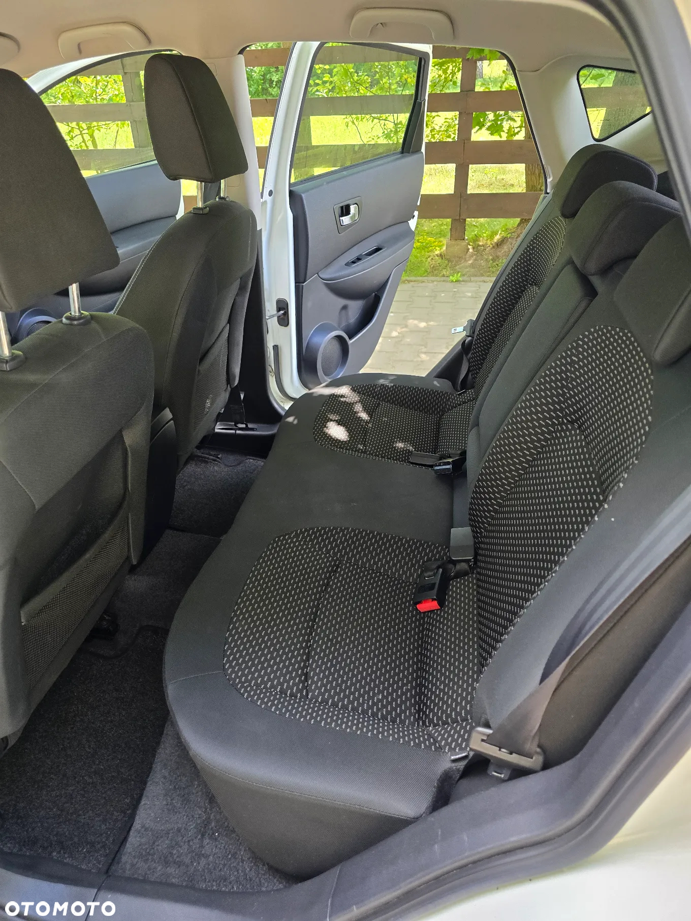 Nissan Qashqai 1.6 visia - 23