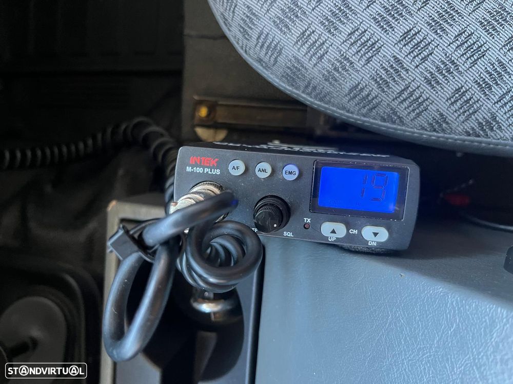 Land Rover Defender 90 2.5 TD5 Metal Top - 16