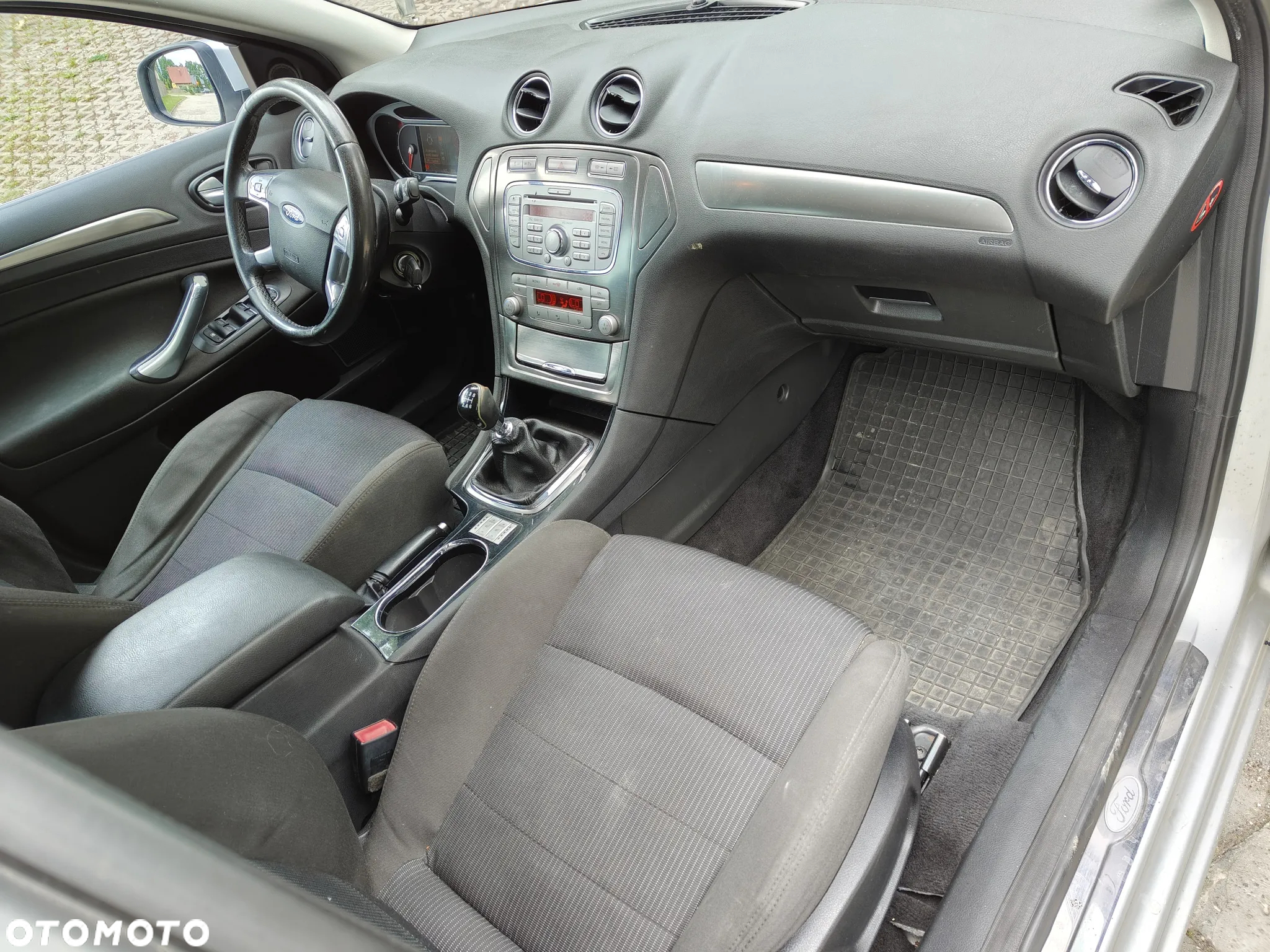 Ford Mondeo 2.0 TDCi Silver X - 14