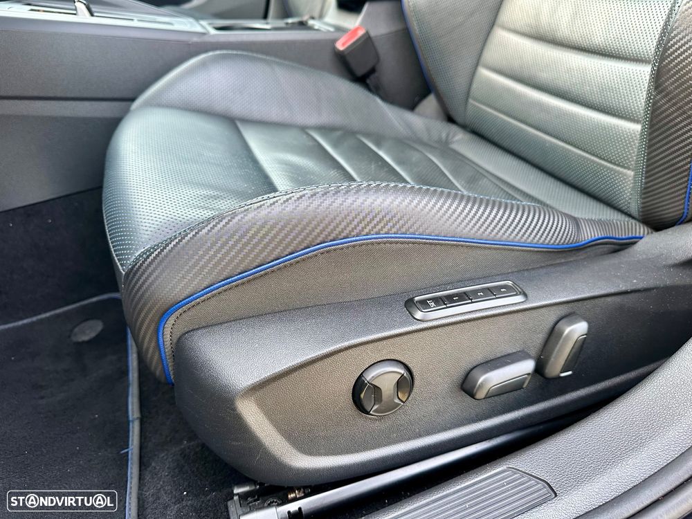 VW Golf 2.0 TSI OPF 4Motion DSG R Black Edition - 13