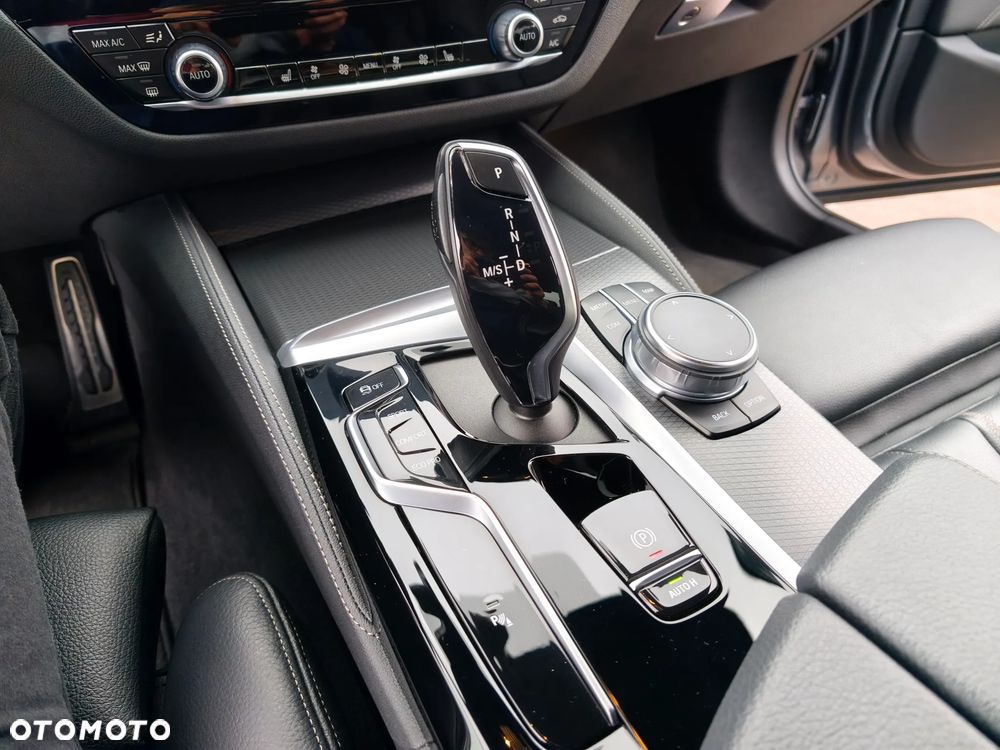 BMW Seria 5 540i xDrive mHEV M Sport sport - 15