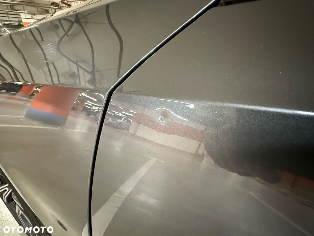 BMW Seria 3 330i Sport Line - 35