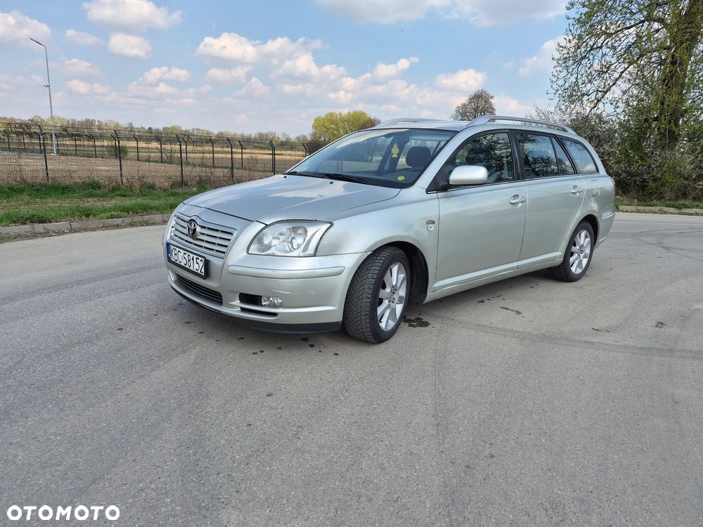 Toyota Avensis 2.0 D-4D Sol - 2