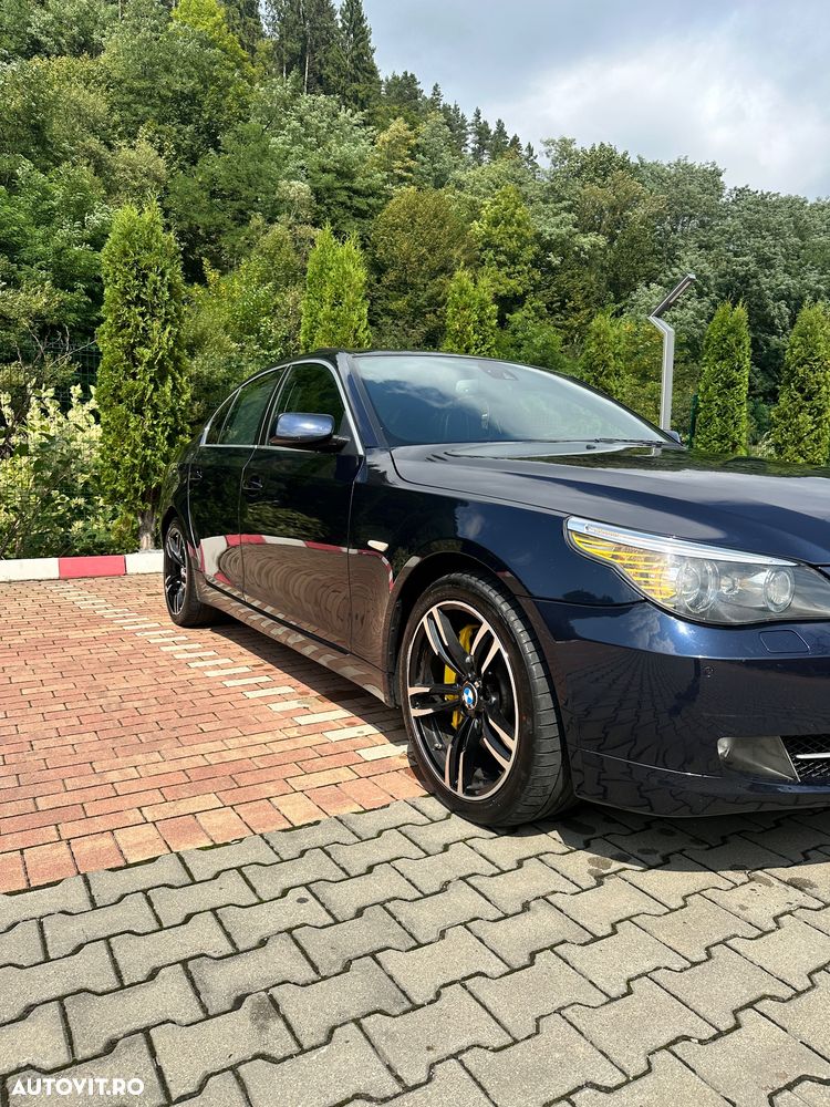 BMW Seria 5 530d xDrive Aut. - 1