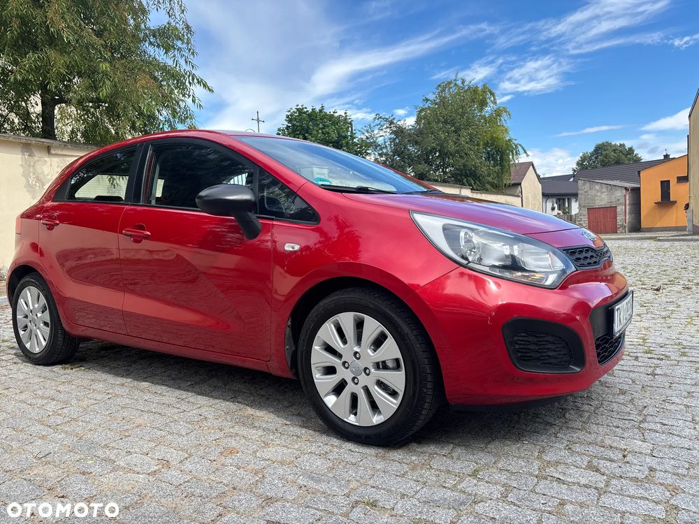 Kia Rio 1.2 Attract - 11