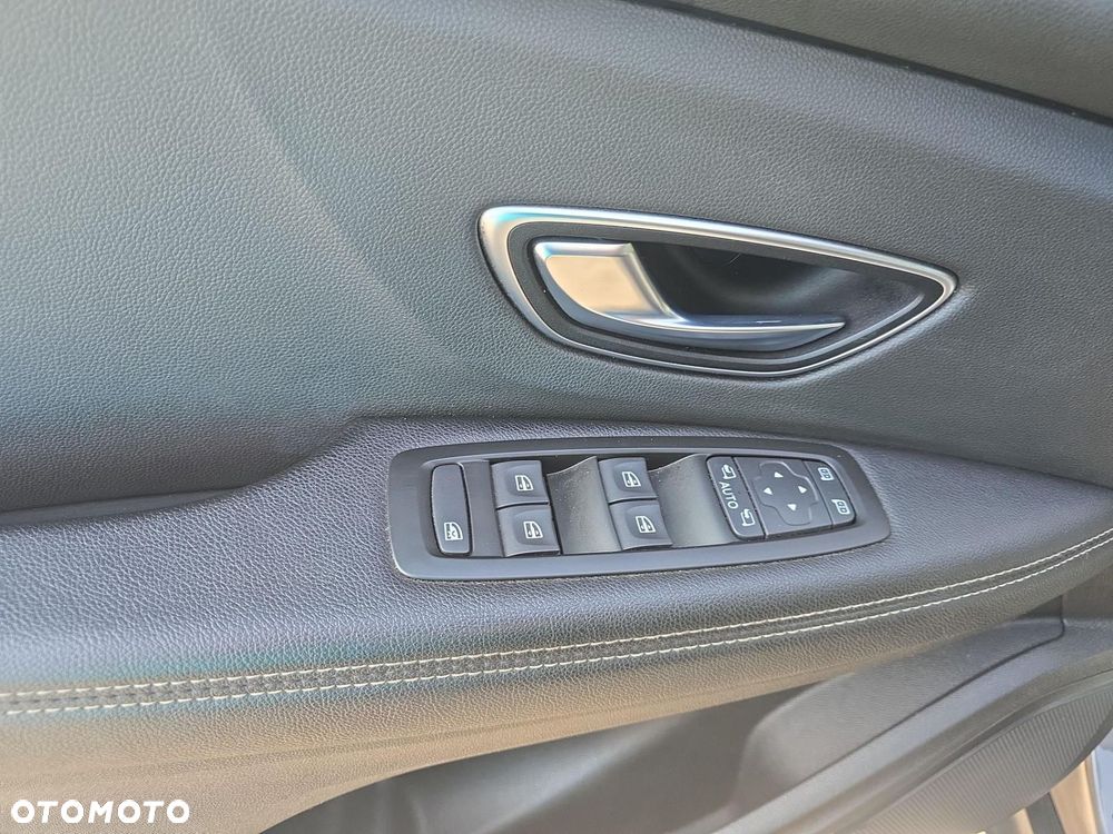 Renault Scenic - 9